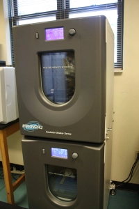 a picture of an incubator shaker