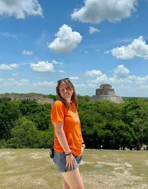 picture of Elizabeth Lowney