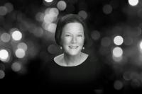 Portrait photo of Mary Ellen McLane McDonough '73
